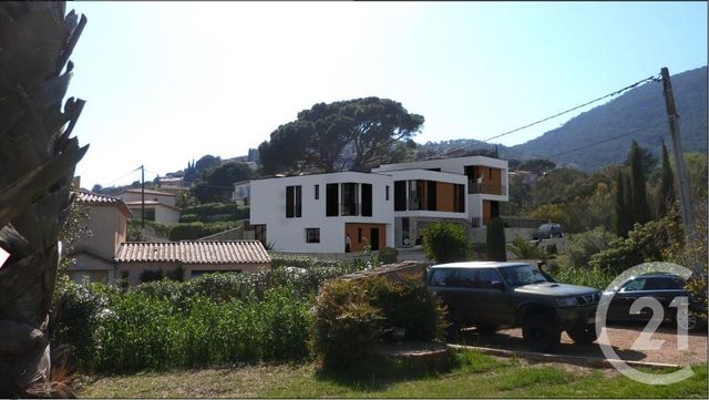Maison à vendre - 4 pièces - 80 m2 - Cavalaire Sur Mer - 83 - PROVENCE-ALPES-COTE-D-AZUR