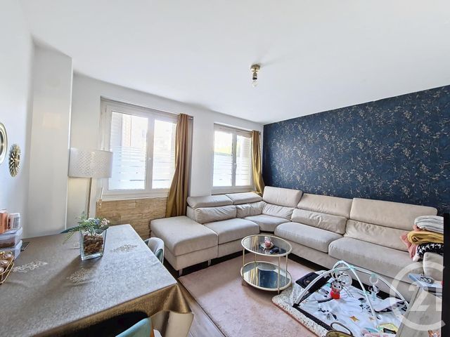 Appartement T3 à vendre - 3 pièces - 56,50 m2 - Clermont Ferrand - 63 - AUVERGNE