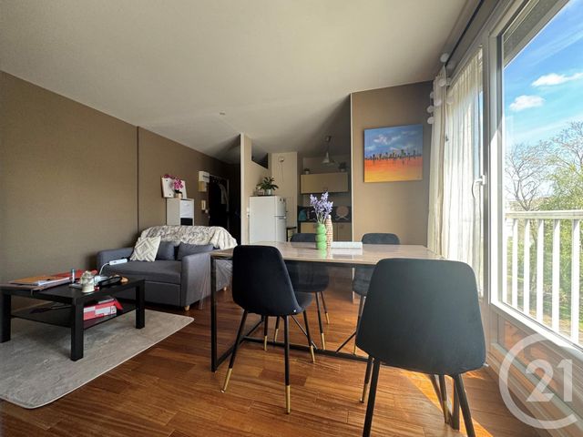 Appartement T1 à louer - 1 pièce - 34,17 m2 - Chartres - 28 - CENTRE