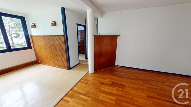 Appartement F5 à vendre - 6 pièces - 78,01 m2 - St Quentin - 02 - PICARDIE