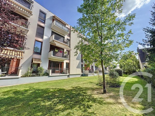Appartement F3 à vendre - 3 pièces - 61 m2 - Neuilly Plaisance - 93 - ILE-DE-FRANCE