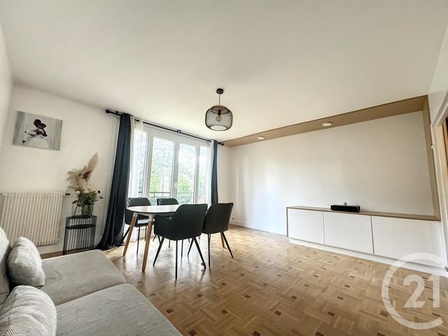 Appartement F3 à vendre - 3 pièces - 72,38 m2 - Noisy Le Grand - 93 - ILE-DE-FRANCE