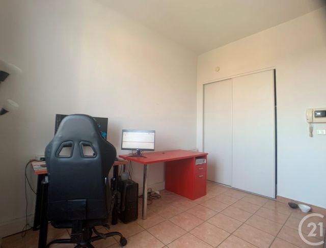 Studio à vendre - 1 pièce - 24 m2 - Nimes - 30 - LANGUEDOC-ROUSSILLON