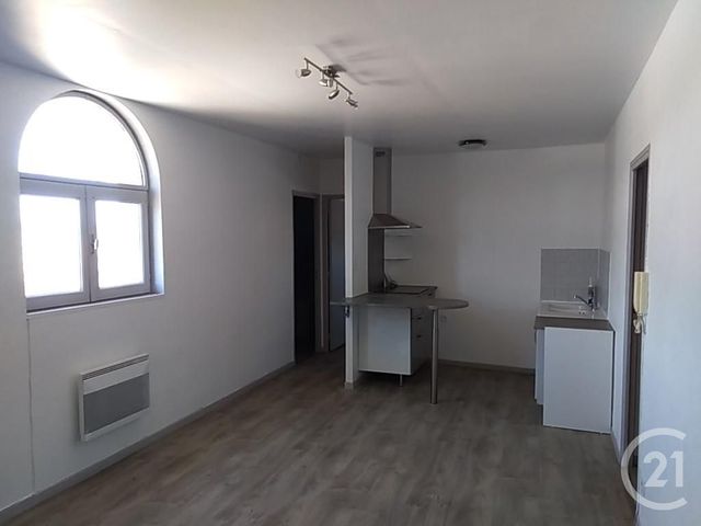 Appartement F3 à louer - 3 pièces - 45 m2 - Pezenas - 34 - LANGUEDOC-ROUSSILLON