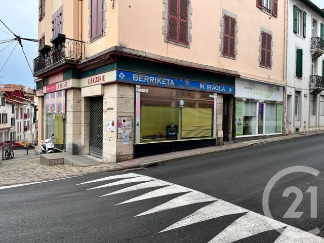Local commercial à louer - 75.0 m2 - 64 - Pyrenees-Atlantiques