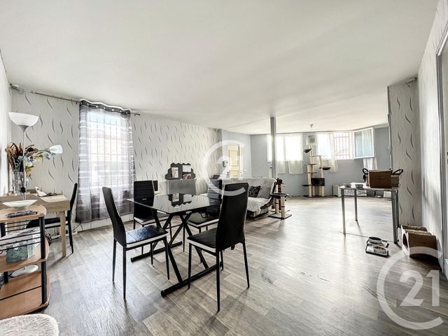 Prix immobilier MONTREUIL - Photo d’un appartement vendu