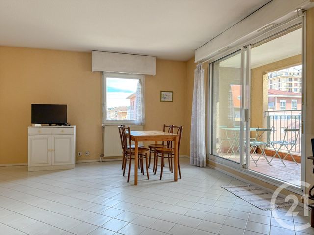 Appartement T4 à vendre - 4 pièces - 80,15 m2 - Aix En Provence - 13 - PROVENCE-ALPES-COTE-D-AZUR