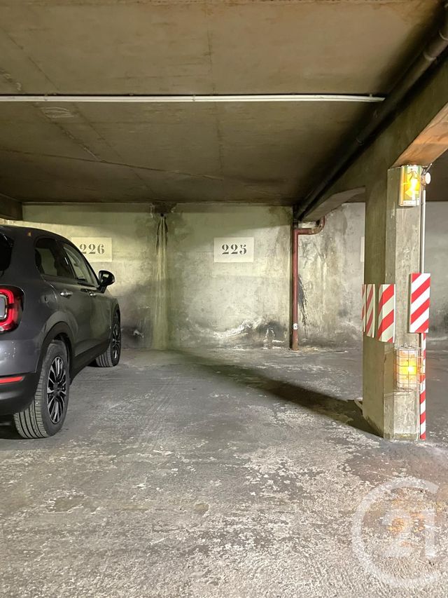 parking - PARIS - 75003
