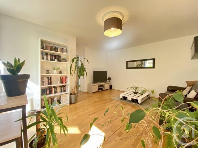 Appartement à vendre - 2 pièces - 45,07 m2 - Fontainebleau - 77 - ILE-DE-FRANCE