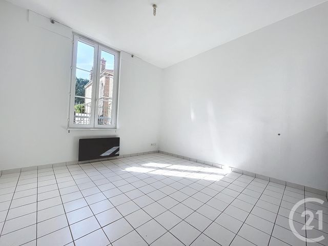 Appartement F1 à louer - 1 pièce - 29 m2 - Ste Savine - 10 - CHAMPAGNE-ARDENNE