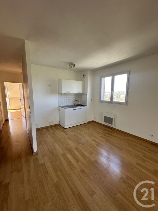 appartement à louer - 4 pièces - 68,14 m2 - Corbeil Essonnes - 91 - ILE-DE-FRANCE