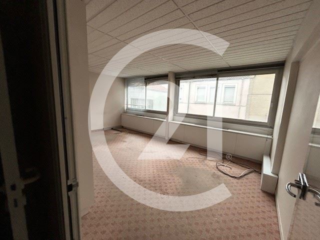 Bureaux à vendre - 1186.0 m2 - 26 - Drome