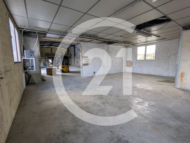 Local industriel à louer - 470.0 m2 - 26 - Drome