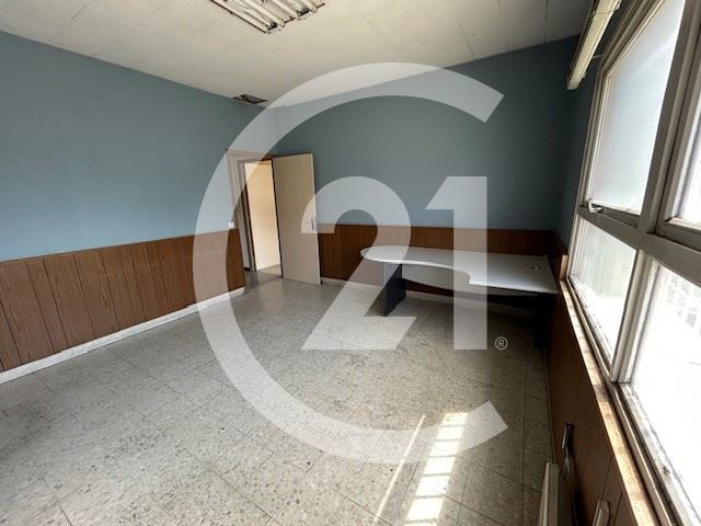 Local commercial à louer - 125.0 m2 - 26 - Drome