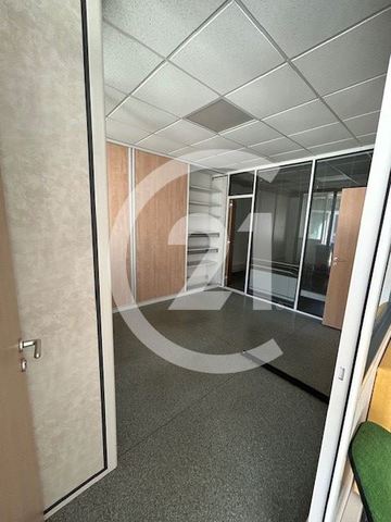 Local commercial à louer - 160.0 m2 - 26 - Drome