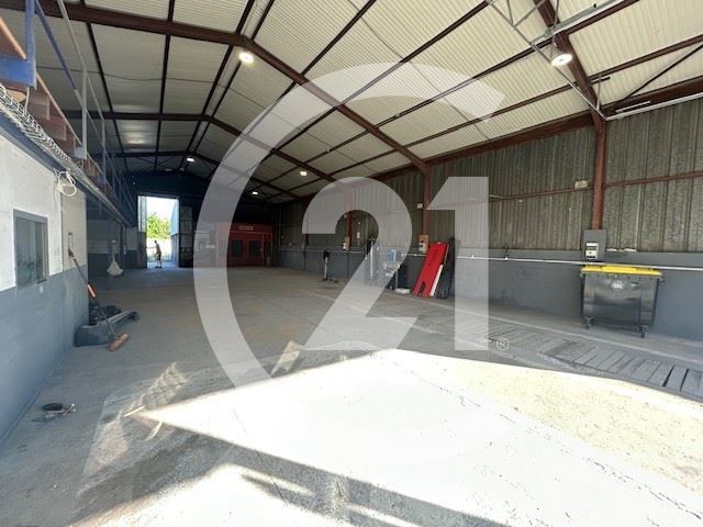 Local commercial à louer - 430.0 m2 - 26 - Drome