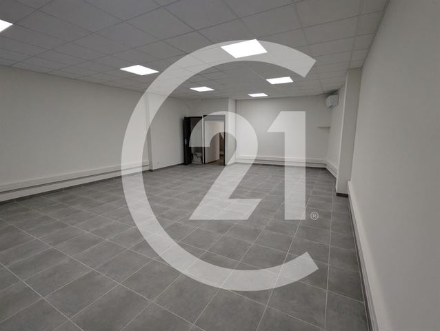 Local commercial à louer - 80.0 m2 - 26 - Drome