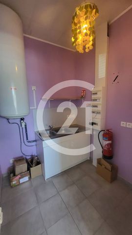 Local commercial à louer - 47.0 m2 - 26 - Drome