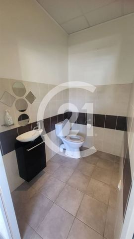 Local commercial à louer - 47.0 m2 - 26 - Drome