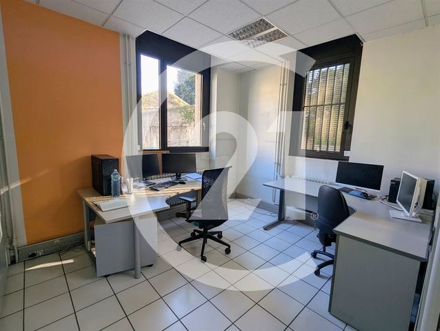 Bureaux à louer - 95.0 m2 - 26 - Drome