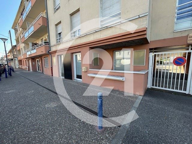 Local commercial à louer - 51.0 m2 - 26 - Drome