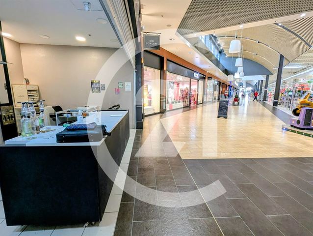 Local commercial à louer - 24.0 m2 - 26 - Drome