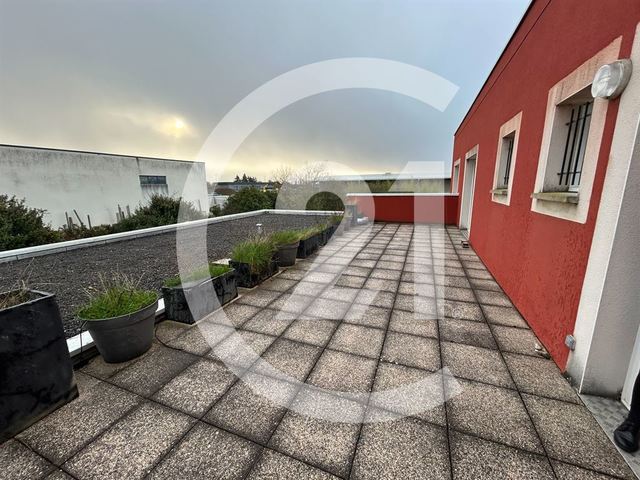 Local commercial à louer - 500.0 m2 - 26 - Drome