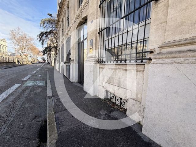 Commerce à louer