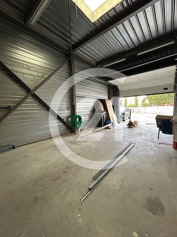 Local commercial à louer - 64.0 m2 - 26 - Drome