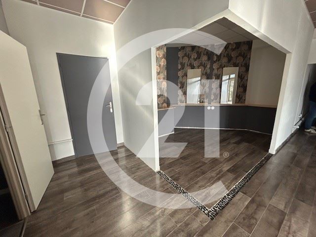 Local commercial à louer - 150.0 m2 - 07 - Ardeche