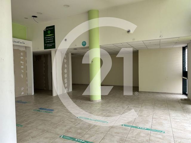 Local commercial à louer - 260.0 m2 - 26 - Drome