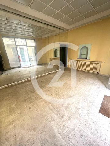 Local commercial à louer - 40.0 m2 - 26 - Drome