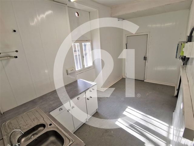 Local commercial à louer - 40.0 m2 - 26 - Drome