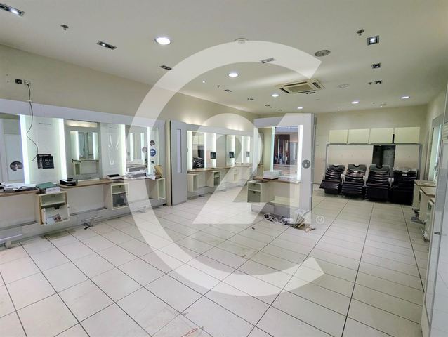 Local commercial à louer - 72.0 m2 - 26 - Drome