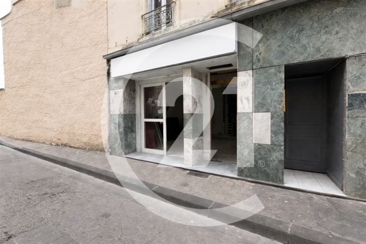 Local commercial à louer - 75.0 m2 - 26 - Drome