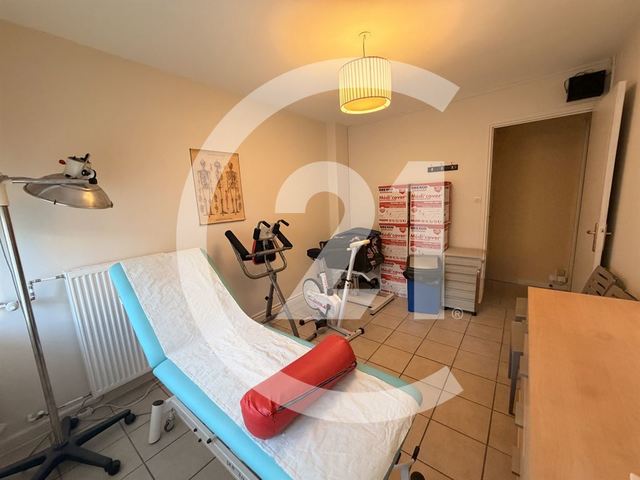 Bureaux à louer - 46.0 m2 - 26 - Drome