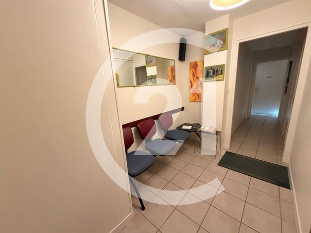 Bureaux à louer - 46.0 m2 - 26 - Drome