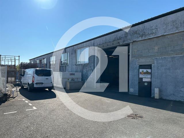 Local industriel à louer - 575.0 m2 - 26 - Drome