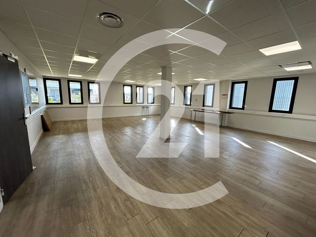 Local d'activité à louer - 470.0 m2 - 07 - Ardeche