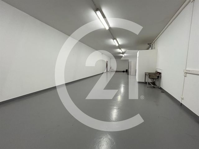 Local commercial à louer - 200.0 m2 - 26 - Drome