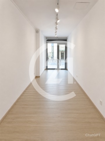 Local commercial à louer - 66.0 m2 - 26 - Drome