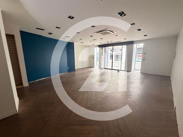 Local commercial à louer - 175.0 m2 - 26 - Drome