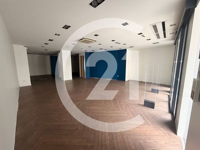 Local commercial à louer - 175.0 m2 - 26 - Drome