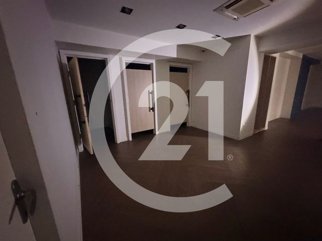 Local commercial à louer - 175.0 m2 - 26 - Drome
