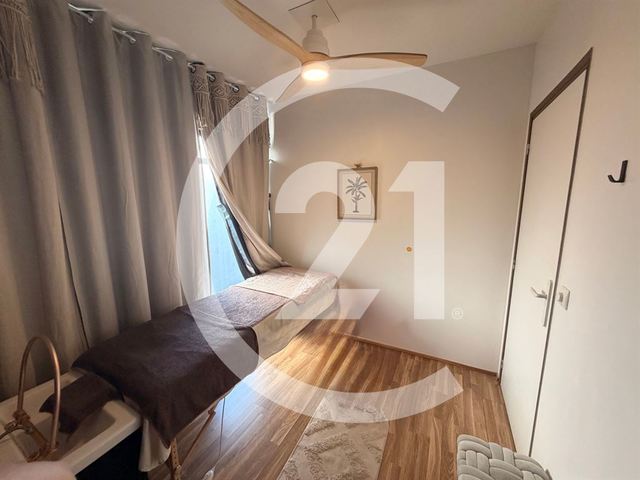 Local commercial à louer - 75.0 m2 - 26 - Drome
