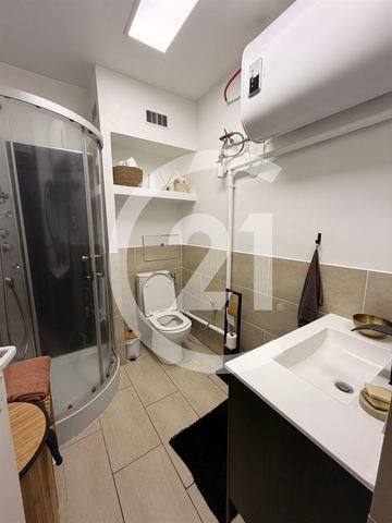 Local commercial à louer - 75.0 m2 - 26 - Drome