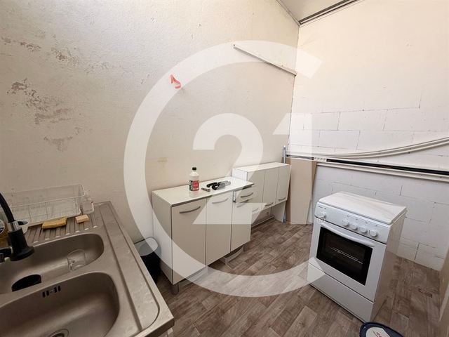 Local commercial à louer - 210.0 m2 - 26 - Drome