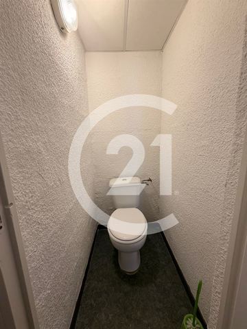 Local commercial à louer - 115.0 m2 - 07 - Ardeche