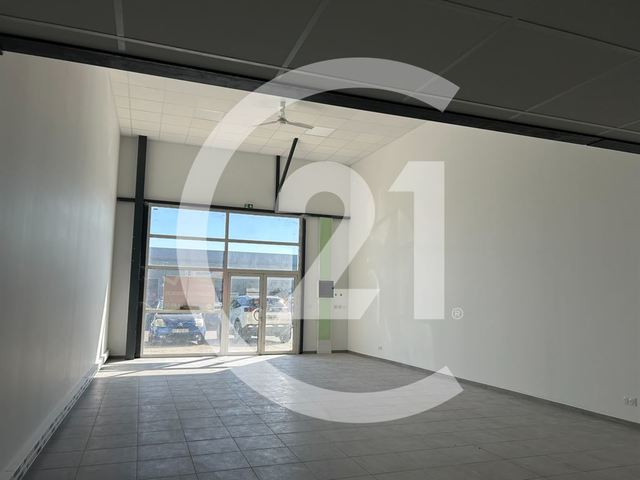 Local commercial à louer - 160.0 m2 - 26 - Drome