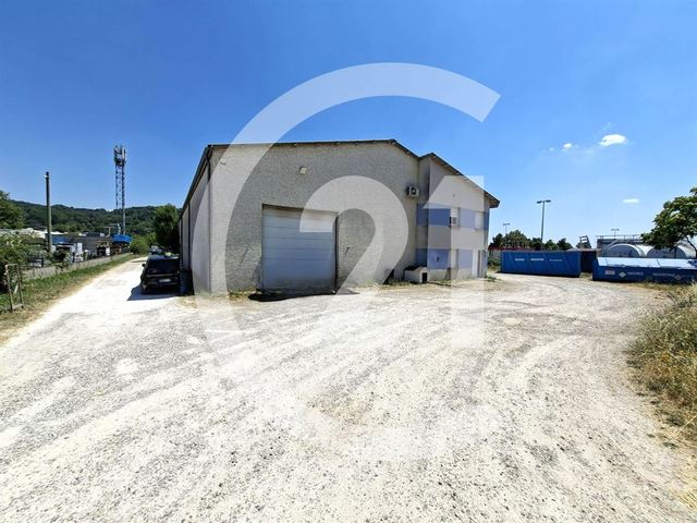 Local d'activité à louer - 400.0 m2 - 38 - Isere